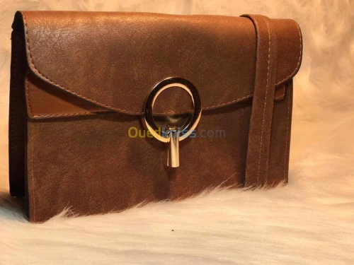 Sacs à main et pochettes 