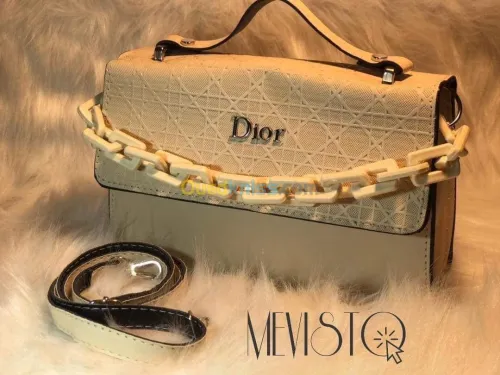 Sacs à main et pochettes 