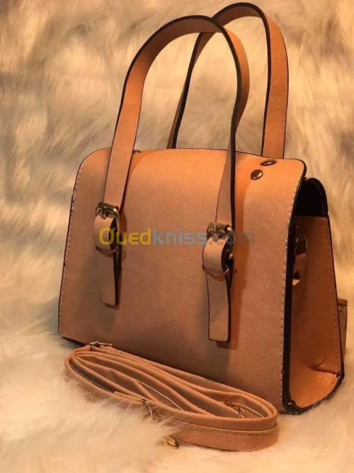 Sacs à main et pochettes 