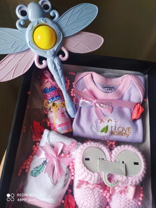 Des boxes pour les nv née , cadeaux na