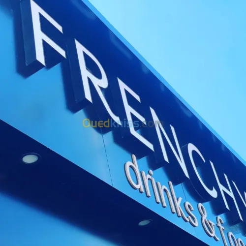 Enseigne publicitaire 