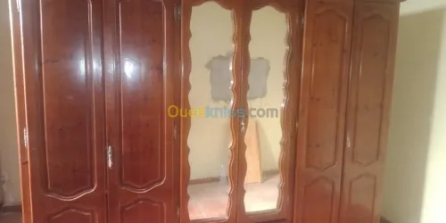 ARMOIRE 6 PORTES
