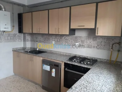 Fabricant des mobiliers domestique