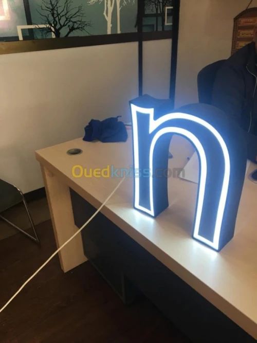 PANNEAUX PUBLICITAIRE