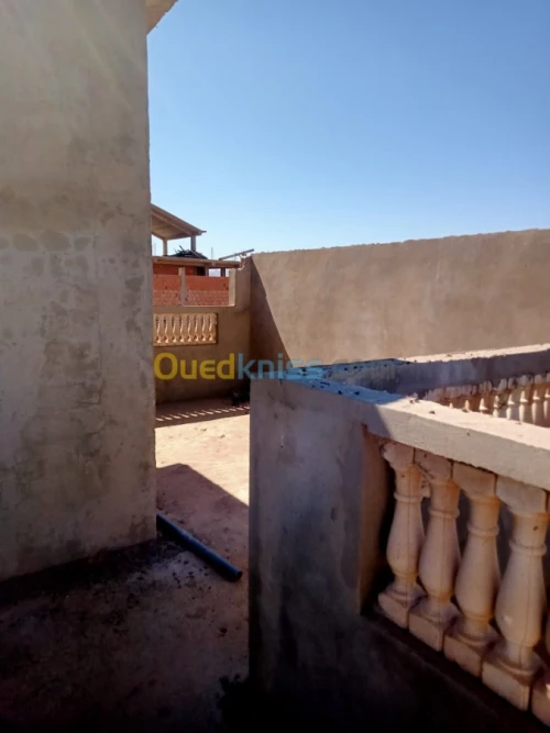 Vente Villa Mascara Ras ain amirouche