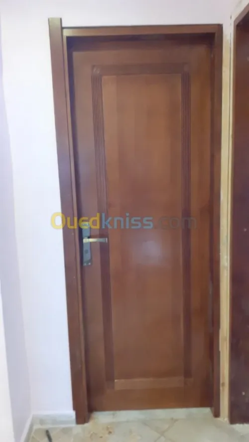 Porte en bois sur mesure 
