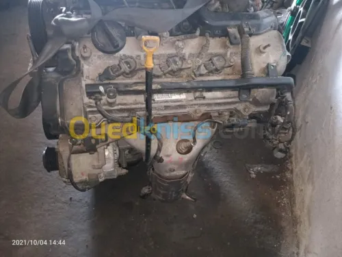 Moteur V6. Essence 2.5L 
