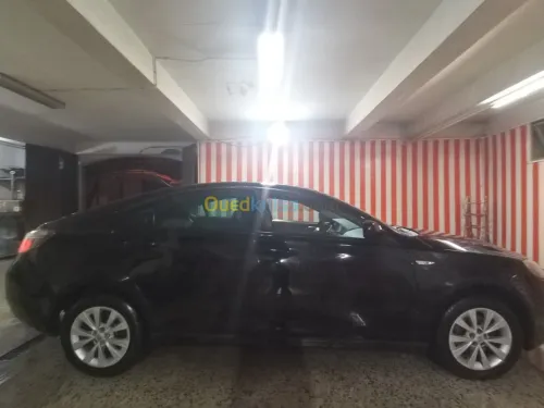 MG 6 2011 