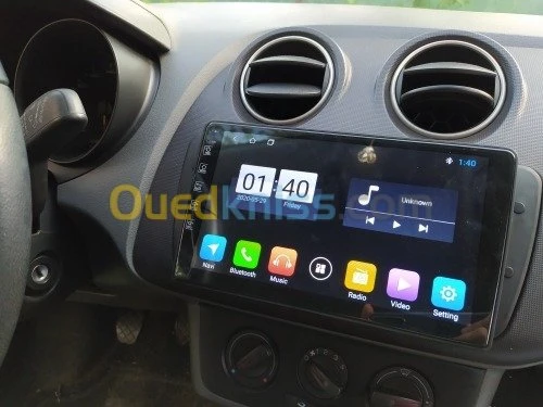 Tablette Android pour voiture 