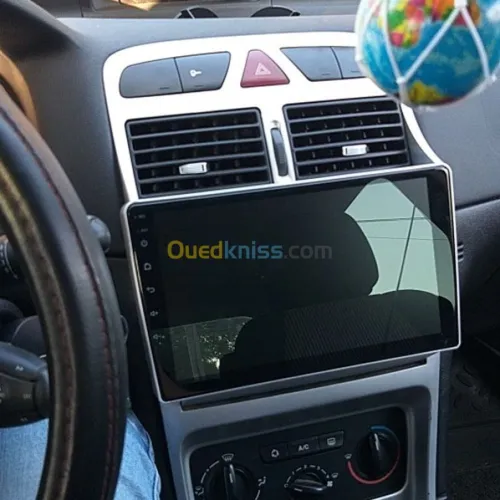 Tablette Android pour voiture 