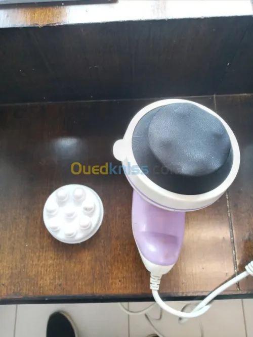 Appareil de massage anti-sellulite .