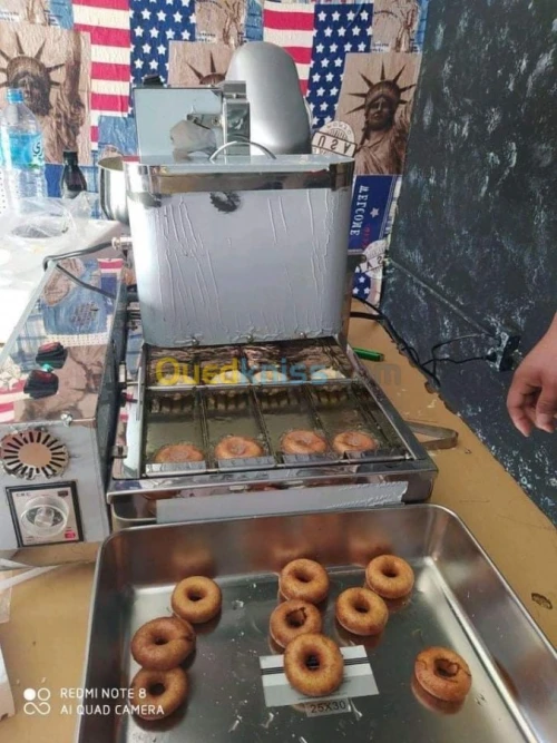 Machine mini donuts 