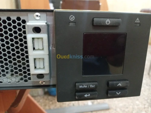 APC Easy UPS SRV SRV3KI 