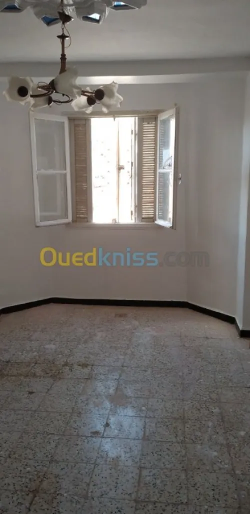 Location Appartement F3 Mascara Mascara