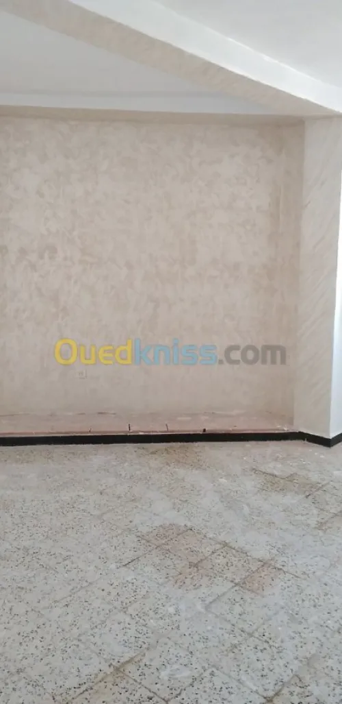 Location Appartement F3 Mascara Mascara