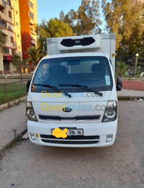 Location kia k2700 frigo avc chauffeur