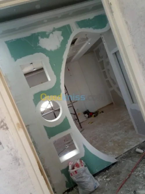 Plaque au plâtre et PVC