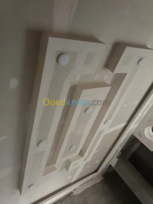 Plaque au plâtre et PVC