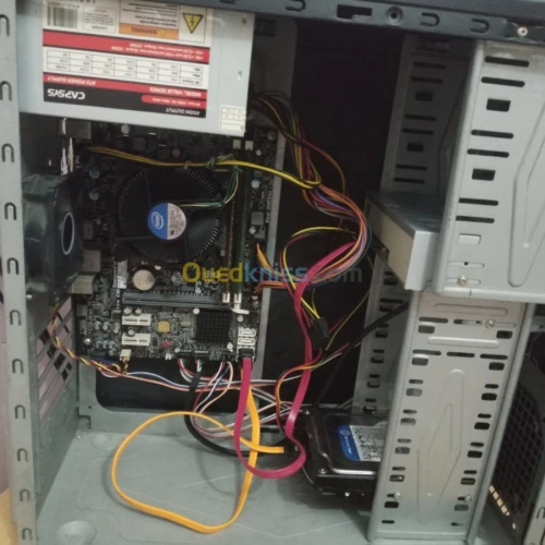 Vente d un pc de bureau très bon état