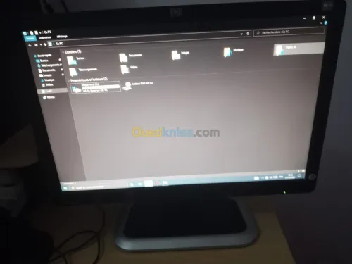 Vente d un pc de bureau très bon état