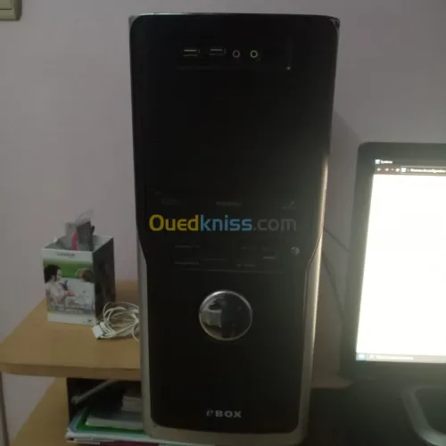 Vente d un pc de bureau très bon état
