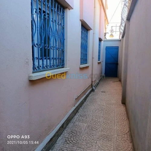 Location Niveau De Villa F3 Blida Guerrouaou