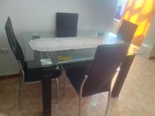 Table en verre