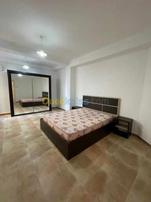 Location Appartement F4 Alger Hydra