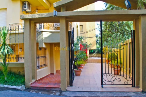 Location Appartement F4 Alger Hydra