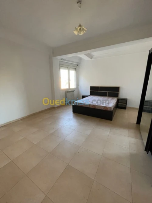 Location Appartement F4 Alger Hydra
