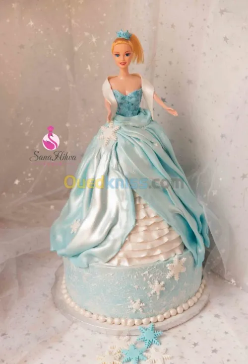 تكوين تزيين الكعك cake design