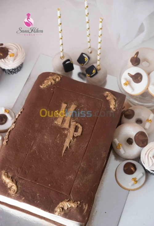 تكوين تزيين الكعك cake design