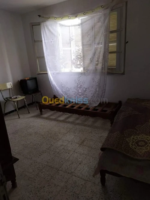 Echange Appartement F2 Skikda Skikda