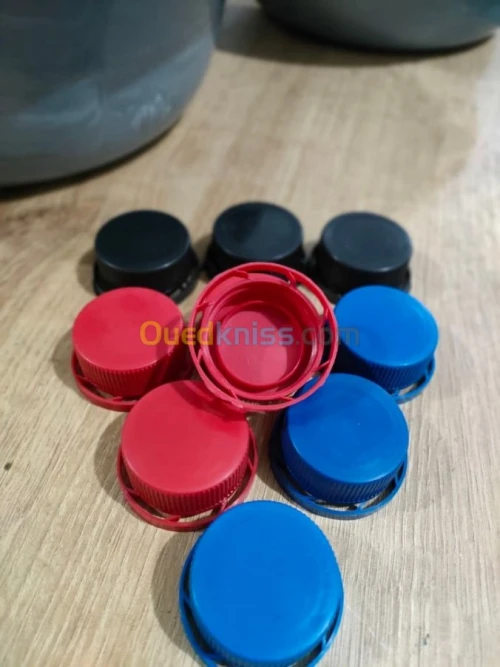 BOUCHONS en plastique diamètre 38mm