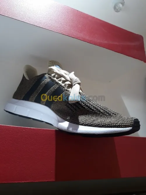 Belle chaussure adidas swift run orhto