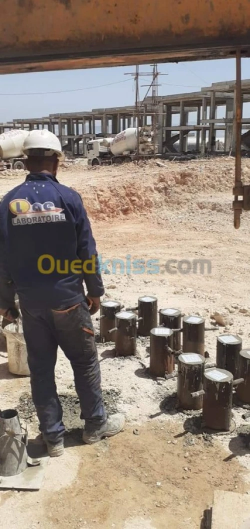 LABORATOIRE D'ANALYSE ET ENGINEERING