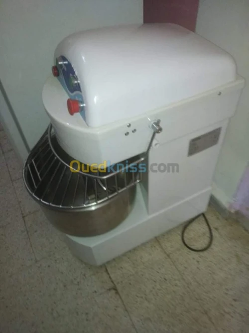 Four ventilé comaf 5 étage pitran 8 KG