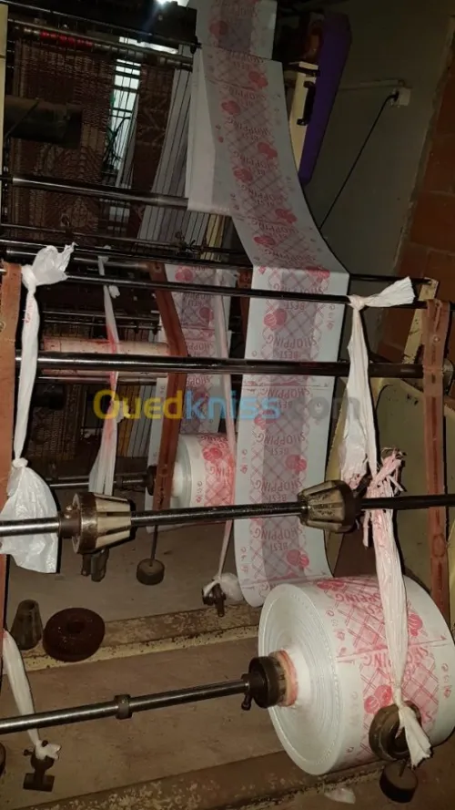 Extrudeuse Venus et soudeuse Parkins