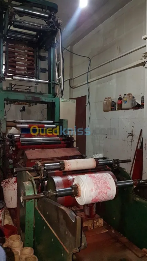 Extrudeuse Venus et soudeuse Parkins