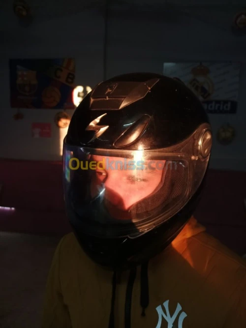 Casque moto 