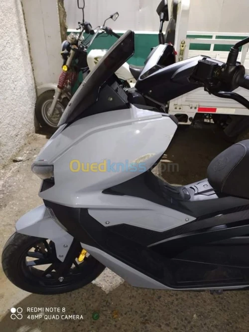Vms Vmax