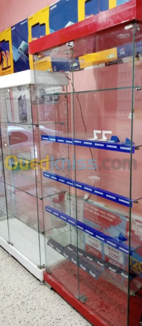 comptoir  vitrines   pour  magasin  
