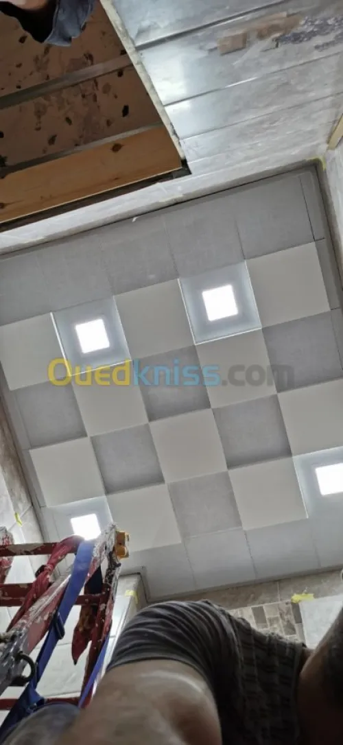 Placoplatre et  décoration  moulure 