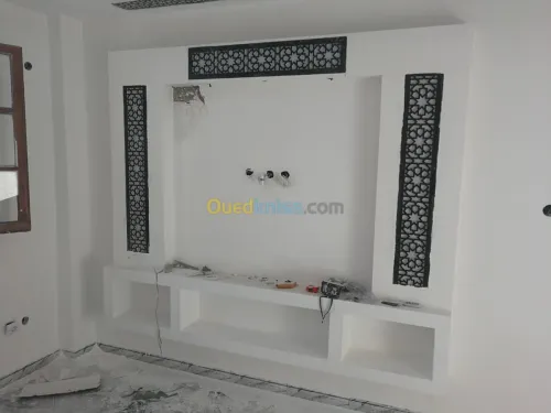 Placoplatre et  décoration  moulure 