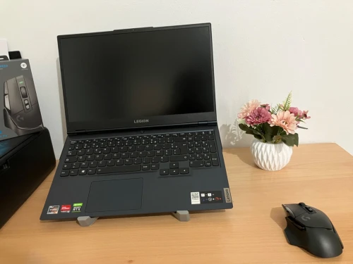 Lenovo 5 Rayzen 5 RTX 3070