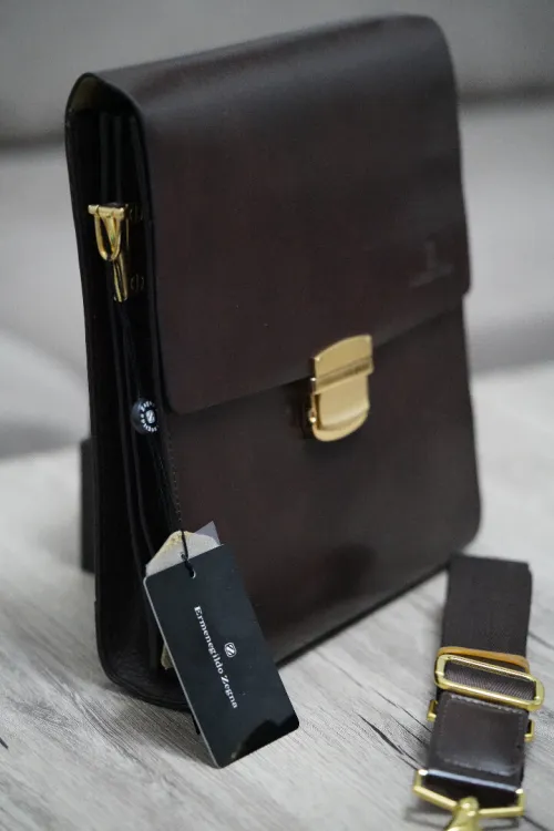 Sac a bandouliere cuir vachette pour homme Ermenegildo Zegna