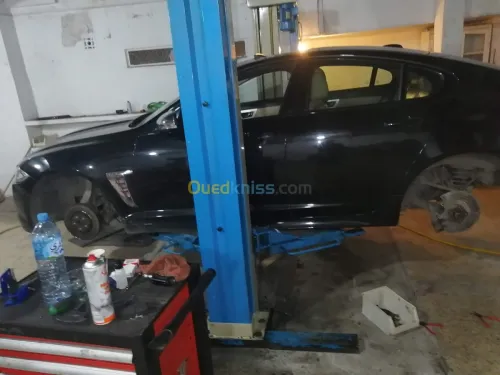 Pont elevateur deux colonnes