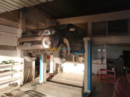 Pont elevateur deux colonnes