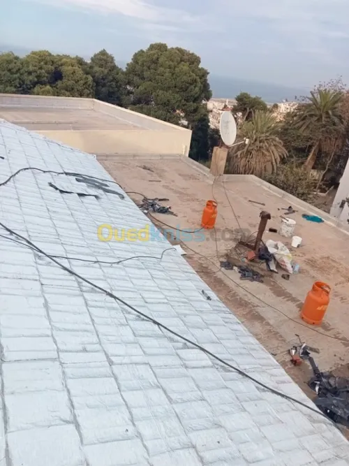 chape et membrane goudronne