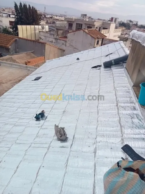 chape et membrane goudronne